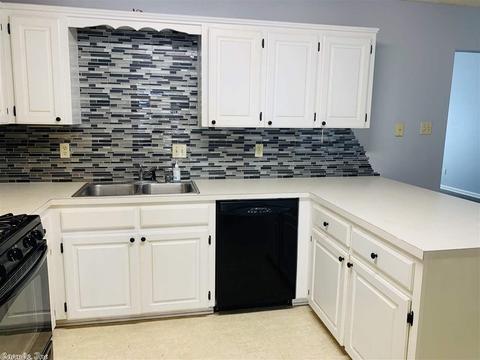 1821 Pine Cir, Bryant, AR 72022 photo 5