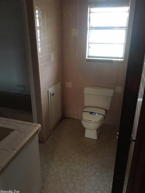512 Faver, England, AR 72046 photo 9