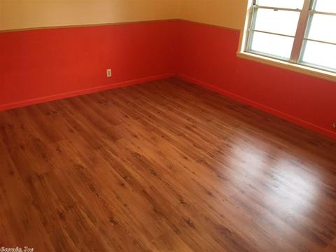 512 Faver, England, AR 72046 photo 5