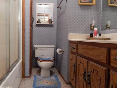 200 Wanda, De Queen, AR 71832 photo 14