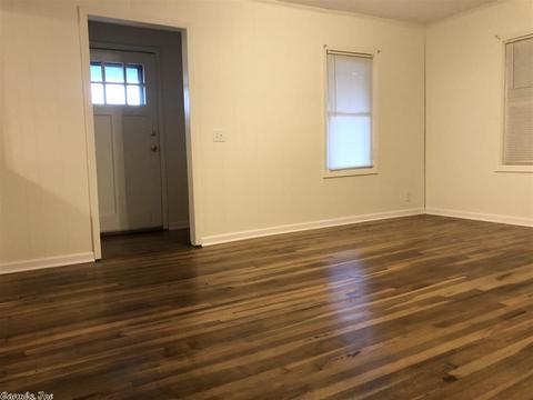902 W Thompson, Paragould, AR 72450 photo 3