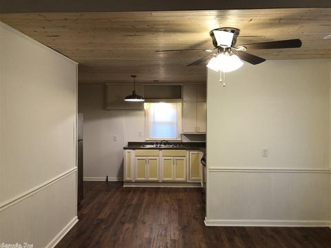 902 W Thompson, Paragould, AR 72450 photo 4