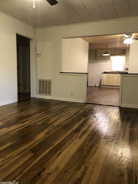 902 W Thompson, Paragould, AR 72450 photo 2