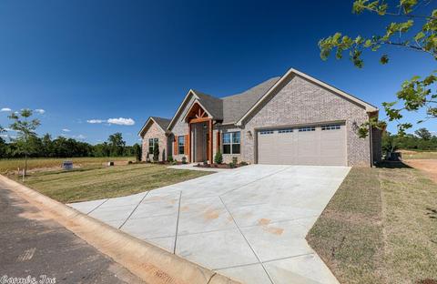 702 Bitterroot Dr, Benton, AR 72019 photo 4
