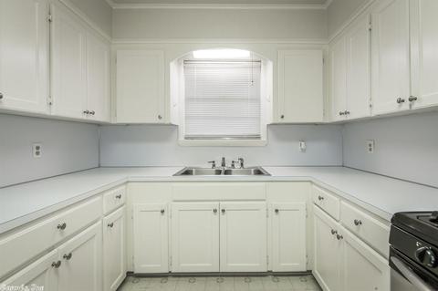 8305 E Cherry St, Benton, AR 72015 photo 4