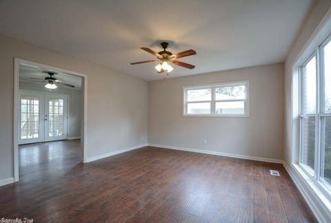 2309 W Lakeview Dr, Benton, AR 72015 photo 4