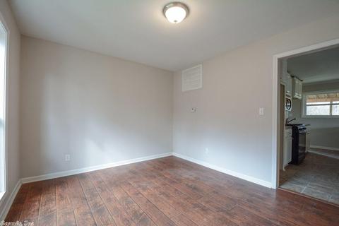 2309 W Lakeview Dr, Benton, AR 72015 photo 7