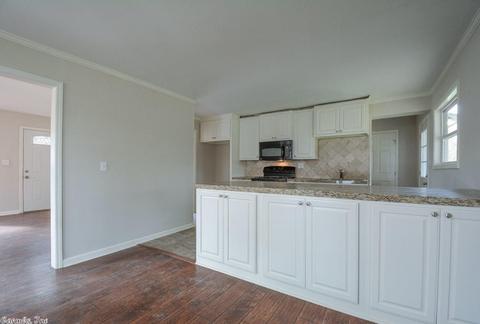 2309 W Lakeview Dr, Benton, AR 72015 photo 12