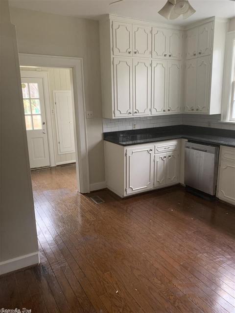 3412 S Cherry St, Pine Bluff, AR 71603 photo 9