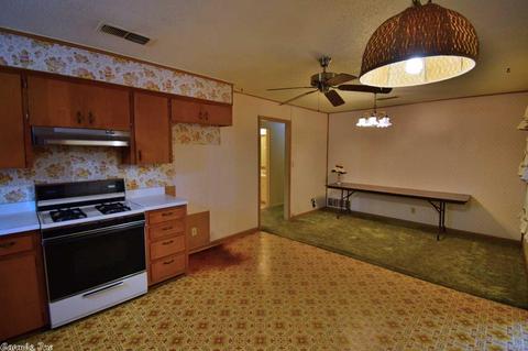 2802 Colonial, Pine Bluff, AR 71603 photo 9