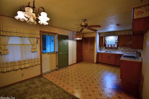 2802 Colonial, Pine Bluff, AR 71603 photo 4