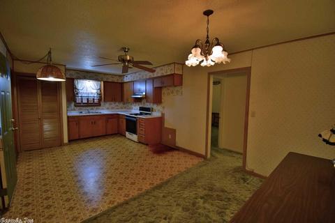2802 Colonial, Pine Bluff, AR 71603 photo 6