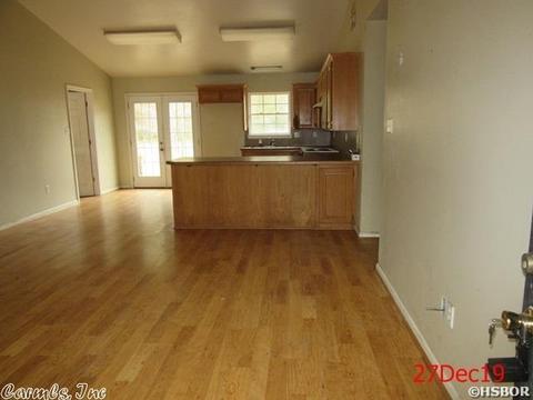 201 Epperson, Malvern, AR 72104 photo 2