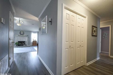 2825 Valley Forge Dr, Benton, AR 72015 photo 2