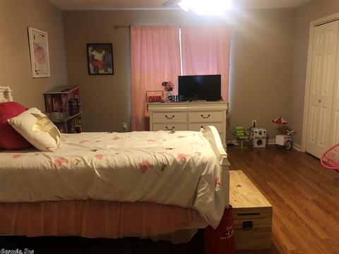 2104 Windsor Colony, Pine Bluff, AR 71603 photo 9