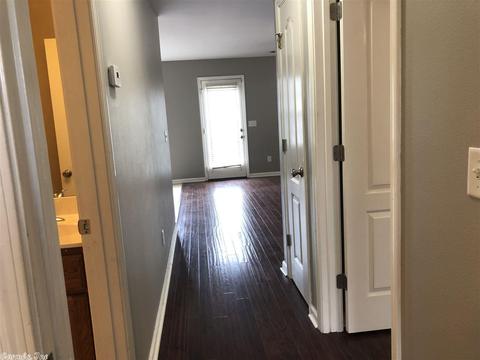 1301 Cobblestone Ct, Benton, AR 72015 photo 2