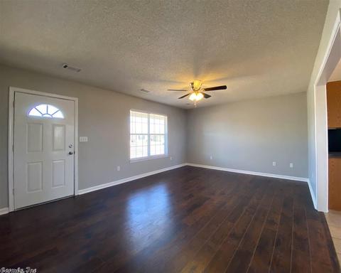 257 Cypress Dr, Trumann, AR 72472 photo 3