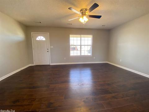 257 Cypress Dr, Trumann, AR 72472 photo 4