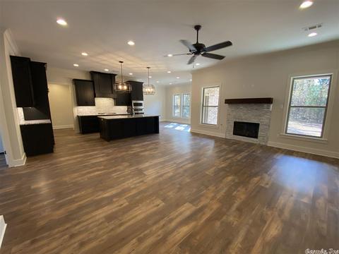 2409 Estates Ct, Jacksonville, AR 72076 photo 3