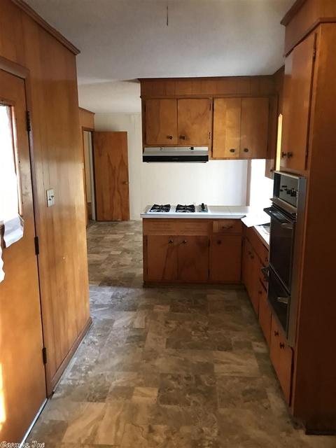 2706 E 10th Ave, Pine Bluff, AR 71601 photo 2