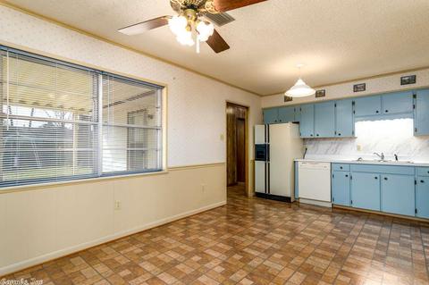 2411 Broadview, Conway, AR 72034 photo 17