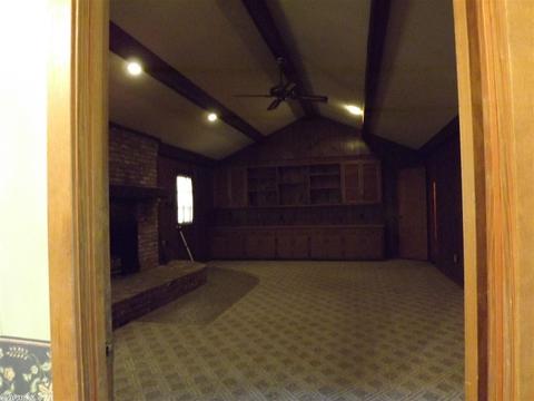 6204 Oden Dr, Pine Bluff, AR 71603 photo 10