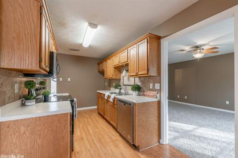 115 Shiloh, Conway, AR 72032 photo 17