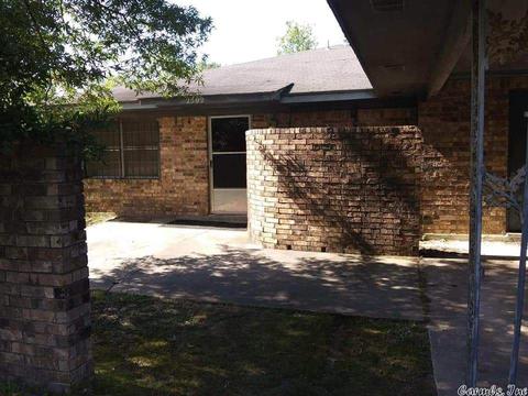 3109 Fair Oaks, Pine Bluff, AR 71603 photo 1
