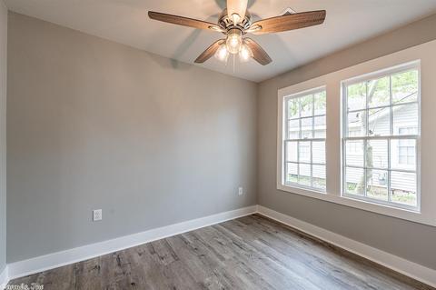 1417 Davis, Conway, AR 72034 photo 12