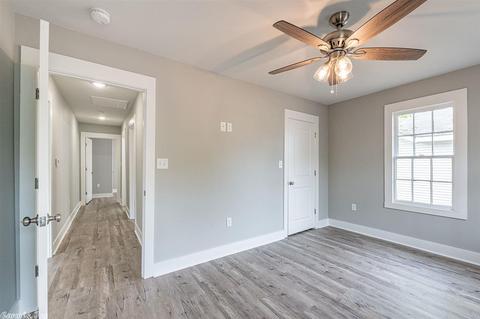 1417 Davis, Conway, AR 72034 photo 15