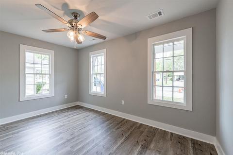 1417 Davis, Conway, AR 72034 photo 14