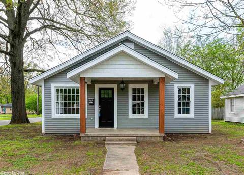 1417 Davis, Conway, AR 72034 photo 1