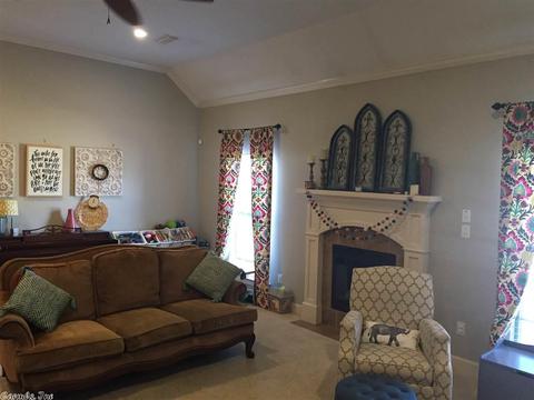 245 Gipson Cv, Conway, AR 72034 photo 2