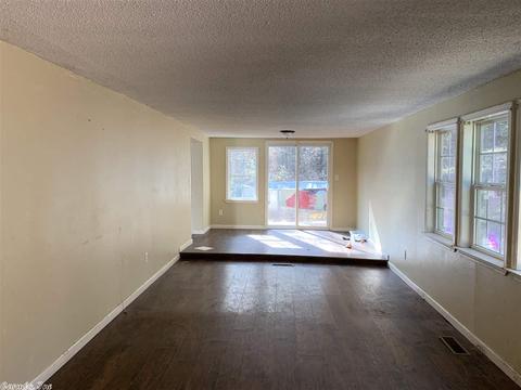 8417 Clearlake Dr, Mabelvale, AR 72103 photo 3