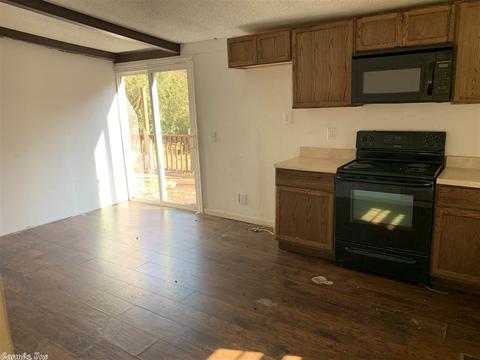8417 Clearlake Dr, Mabelvale, AR 72103 photo 4