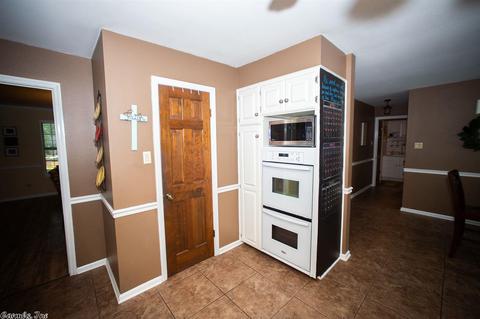 1900 N Fox Trl, Benton, AR 72015 photo 10