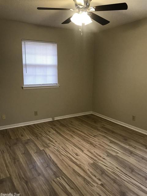32 Nottingham Ln, Pine Bluff, AR 71603 photo 6