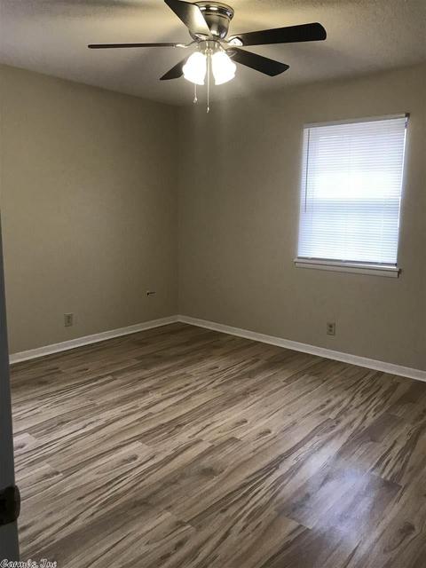 32 Nottingham Ln, Pine Bluff, AR 71603 photo 7