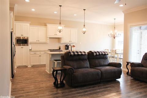 1811 Maple Rdg, Benton, AR 72019 photo 5