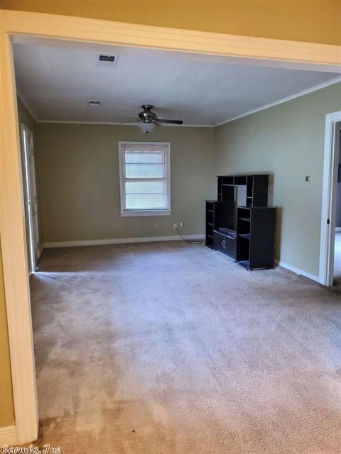 1307 W 33rd Ave, Pine Bluff, AR 71603 photo 5