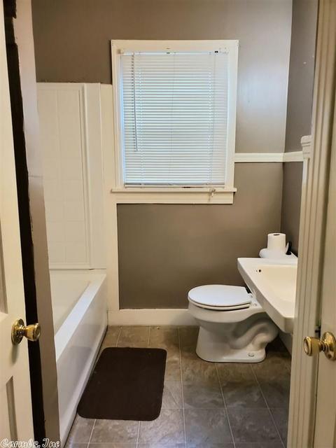 1307 W 33rd Ave, Pine Bluff, AR 71603 photo 6