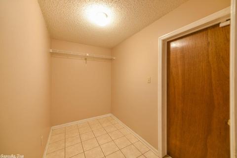 39 Oak Forest Loop, Maumelle, AR 72113 photo 6