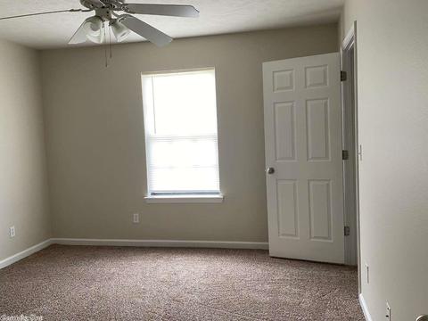 318 Carrell Cir, Damascus, AR 72039 photo 6