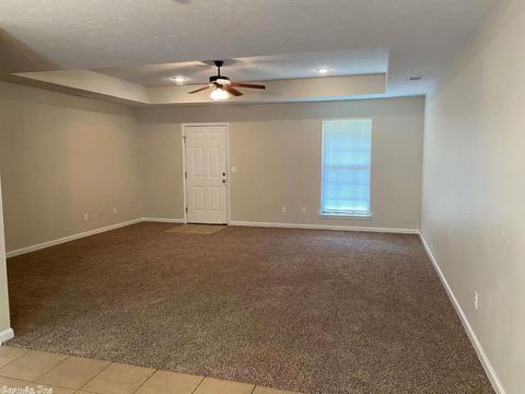 318 Carrell Cir, Damascus, AR 72039 photo 4