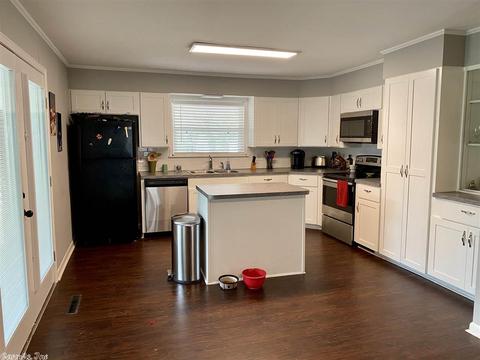 621 Smith St, Benton, AR 72015 photo 4