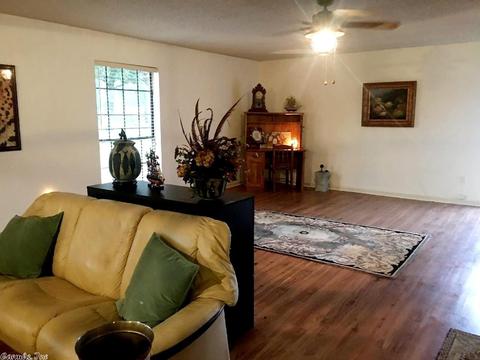 213 Rolling Brook Dr, Malvern, AR 72104 photo 6