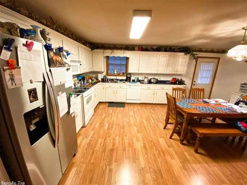 1353 Memory Ln, Clinton, AR 72031 photo 4