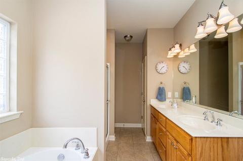 1102 Oak Glenn Loop, Bryant, AR 72022 photo 10