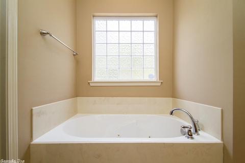 1102 Oak Glenn Loop, Bryant, AR 72022 photo 8