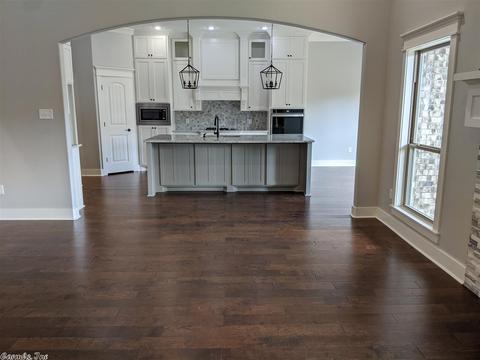 2036 King Cir, Conway, AR 72034 photo 3